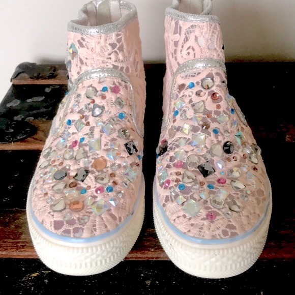 Beaded / Jewles Lace Hightop Sneakers - Picture 2 of 5